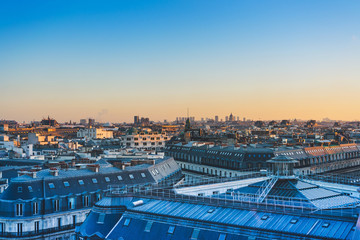 为什么京东、途虎上的轮胎比实体店便宜那么多-