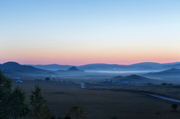 急求 从北京到宁晋的长途客车最早几点.从哪发车